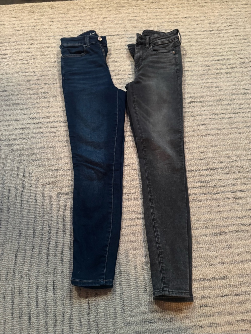 American Eagle Women’s Skinny Jeans in Dark Blue and Charcoal
